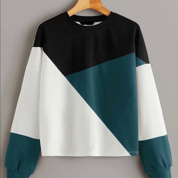 Sweaters - Colorblock Pullover NWT
